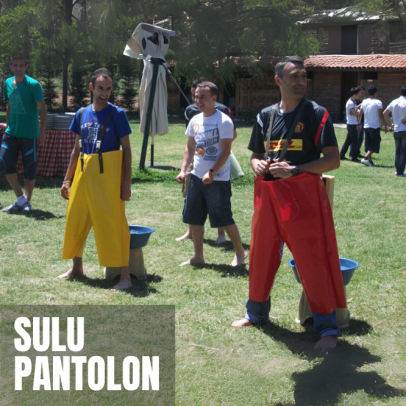 Sulu Pantolon